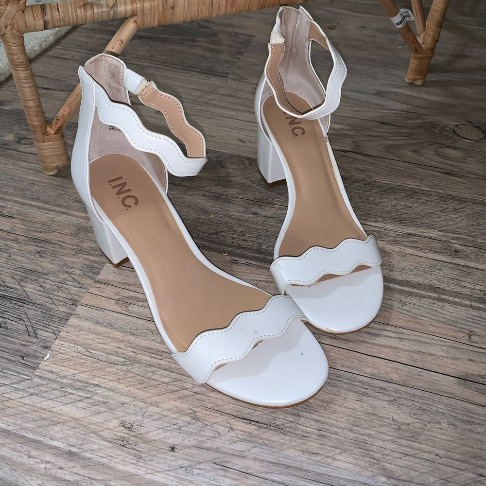INC International Concepts White Scalloped Heels